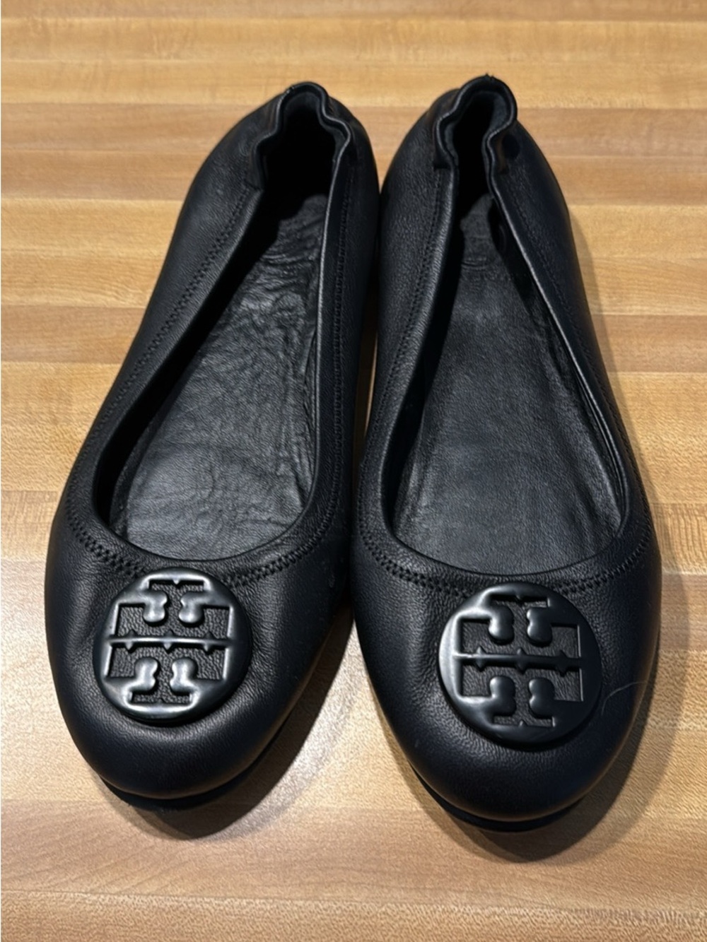 Tory Burch Black Leather Logo Round-Toe Ballet Flats